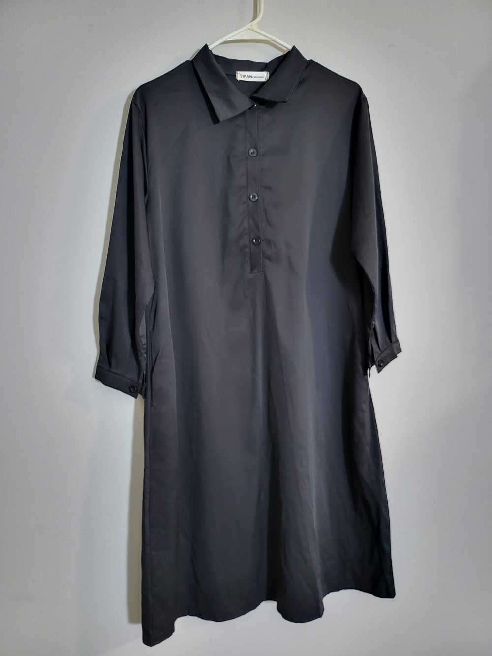 Black Long-Sleeve Button-Front Tunic Shirt